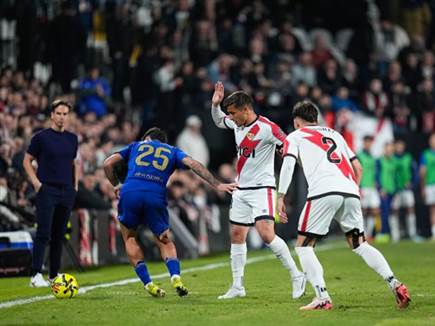 מתרחקת מהתחתית: 0:3 לראיו על אוביידו