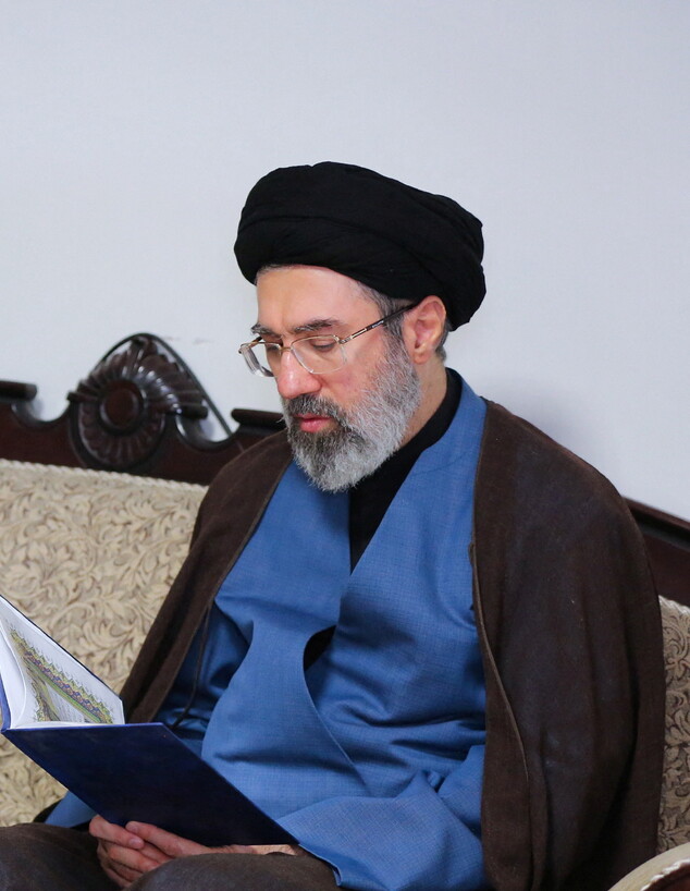 מושתבא ח'אמנאי מושתבא ח'אמנאי