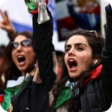 האישה האיראנית בראי ההיסטוריה (צילום: Reuters)