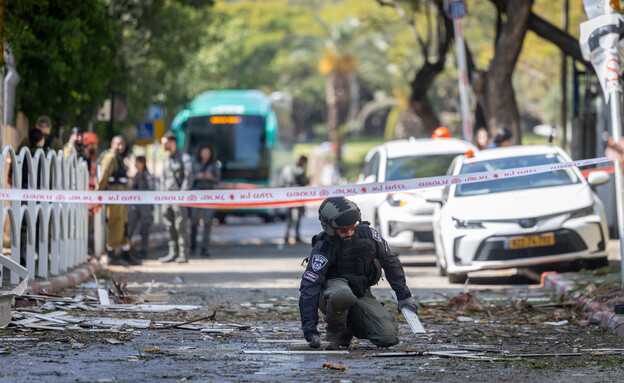 זירת פגיעת הטיל האיראני בבתים בגוש דן