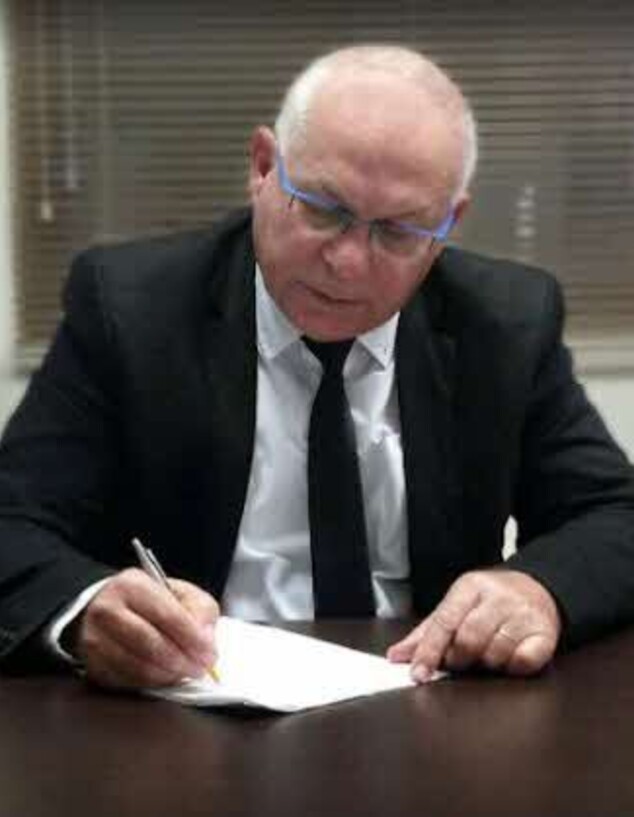 עו"ד שמואל גייער