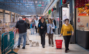 קניון עזריאלי גבעתיים מלחמת איראן השנייה (צילום: מרים אליסטר, פלאש 90)
