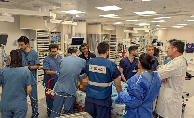 טיפול בפצוע משברי יירוט בבית החולים איכילוב