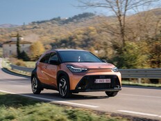 טויוטה אייגו X היברידי הגיע לישראל