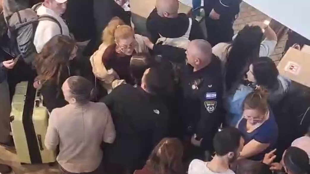 כאוס בשדה התעופה בן גוריון כאוס בשדה התעופה בן גוריון