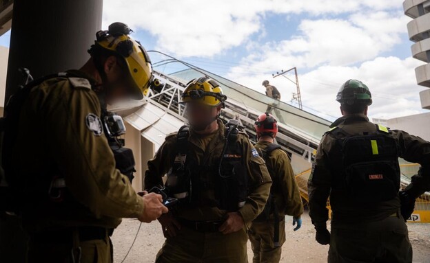 כוחות פיקוד העורף פועלים בזירות הנפילה