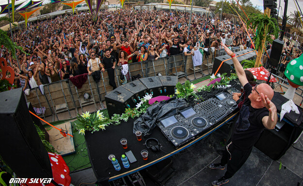 אינפקטד מאשרום מנגנים (צילום: עומרי סילבר)