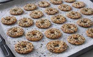 שטוחים (צילום: AI)