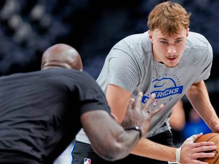 פלאג ואייסי. &ldquo;הוא ודני לא נותנים לאף אחד לעבוד יותר קשה מהם&ldquo; (Gett (צילום: ספורט 5)