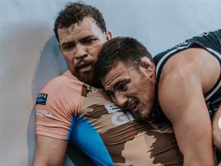 עובד עם לוחמים ברמה הגבוהה ביותר. ברזילי (מתוך האינסטגרם של עילאי (צילום: ספורט 5)