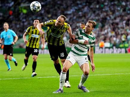 דן גלזר מול סלטיק. לא פשוט לחוות את המלחמה מרחוק (GETTY) (צילום: ספורט 5)