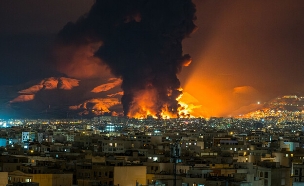תקיפת מכלי נפט בטהראן, איראן (צילום: Sasan / Middle East Images / AFP via Getty Images)
