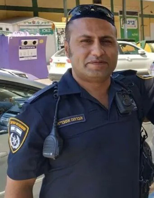 אבי אטבריאן