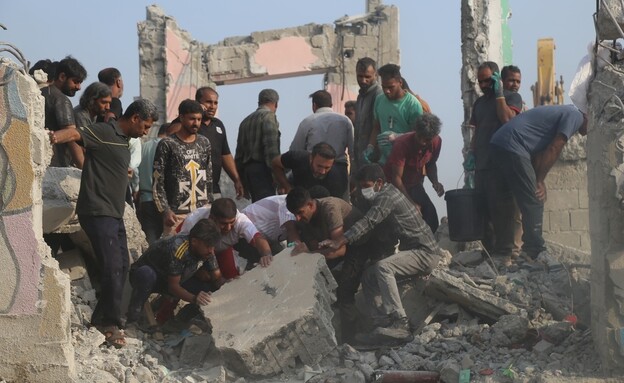 בית הספר היסודי שהותקף באיראן (צילום: AP)