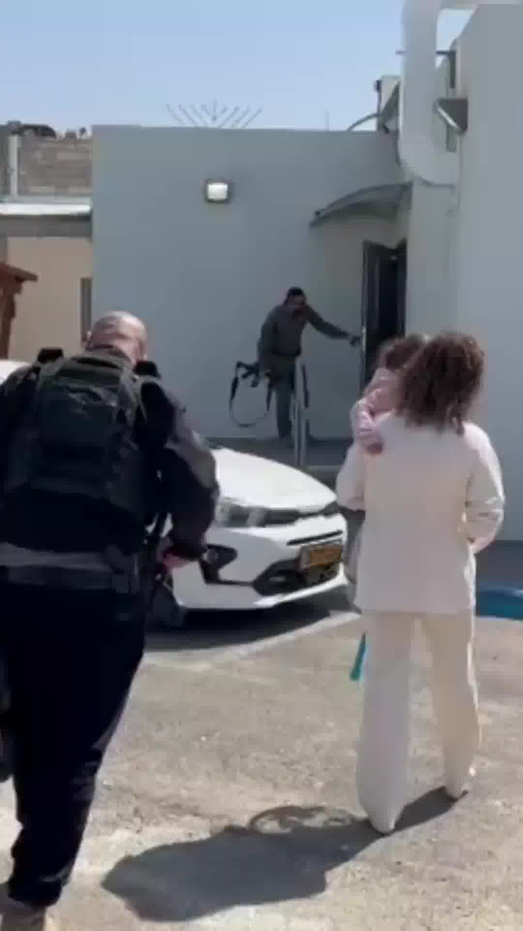 שתי פעוטות נחטפו הבוקר מאשדוד על ידי אביהן לשטחי יו"ש והוחזרו לעיר