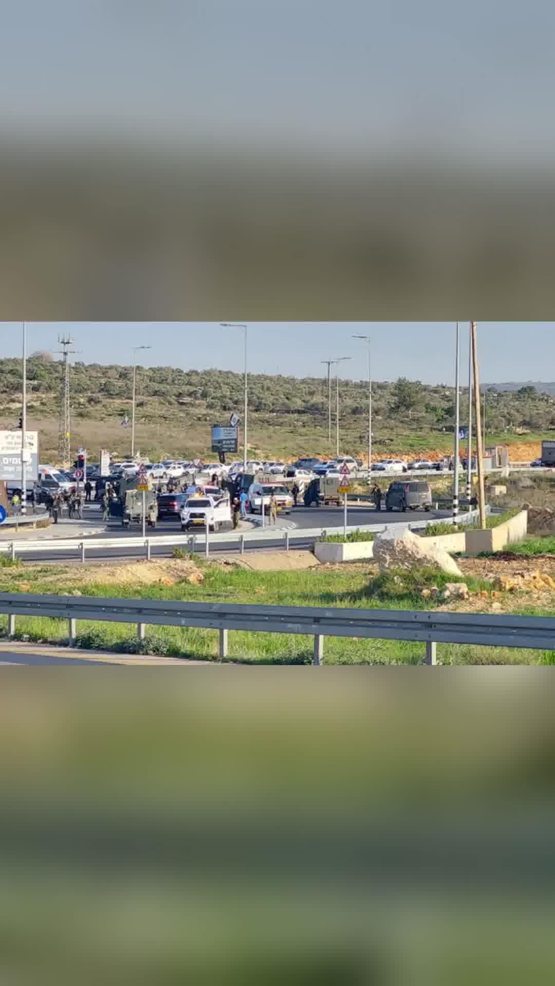 ניסיון פיגוע דריסה בצומת תפוח: 2 מחבלים ניסו לדרוס כוח צבאי וחוסלו