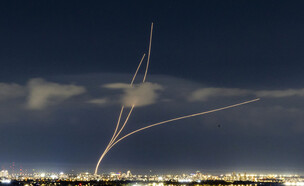 שיגור טילים מיירטים של מערכת ההגנה האווירית (צילום: יוסי אלוני, פלאש 90)