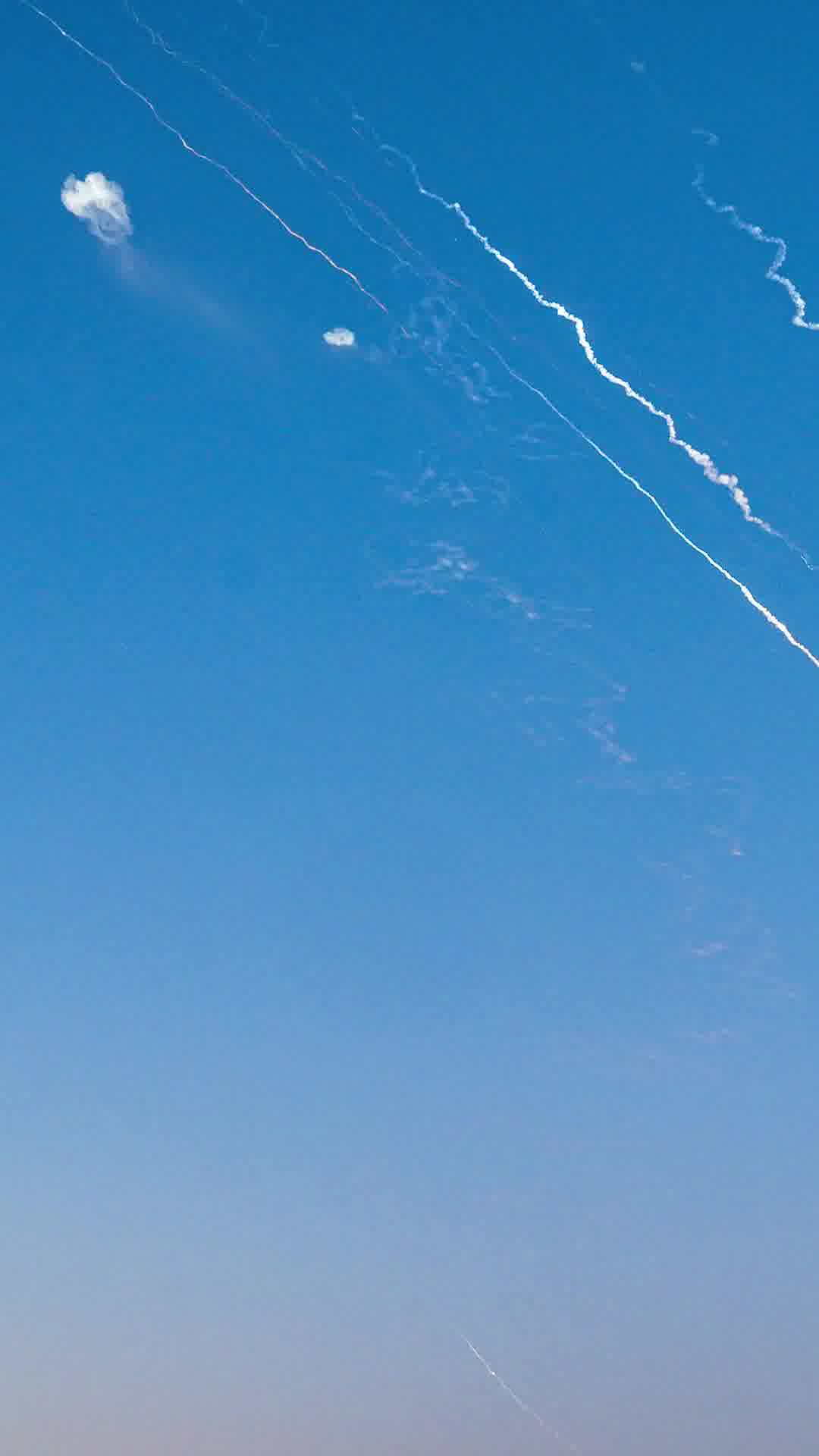 בפיקוד העורף שוקלים לפתוח את הלימודים באזורים פחות מאויימים כבר ביום ראשון