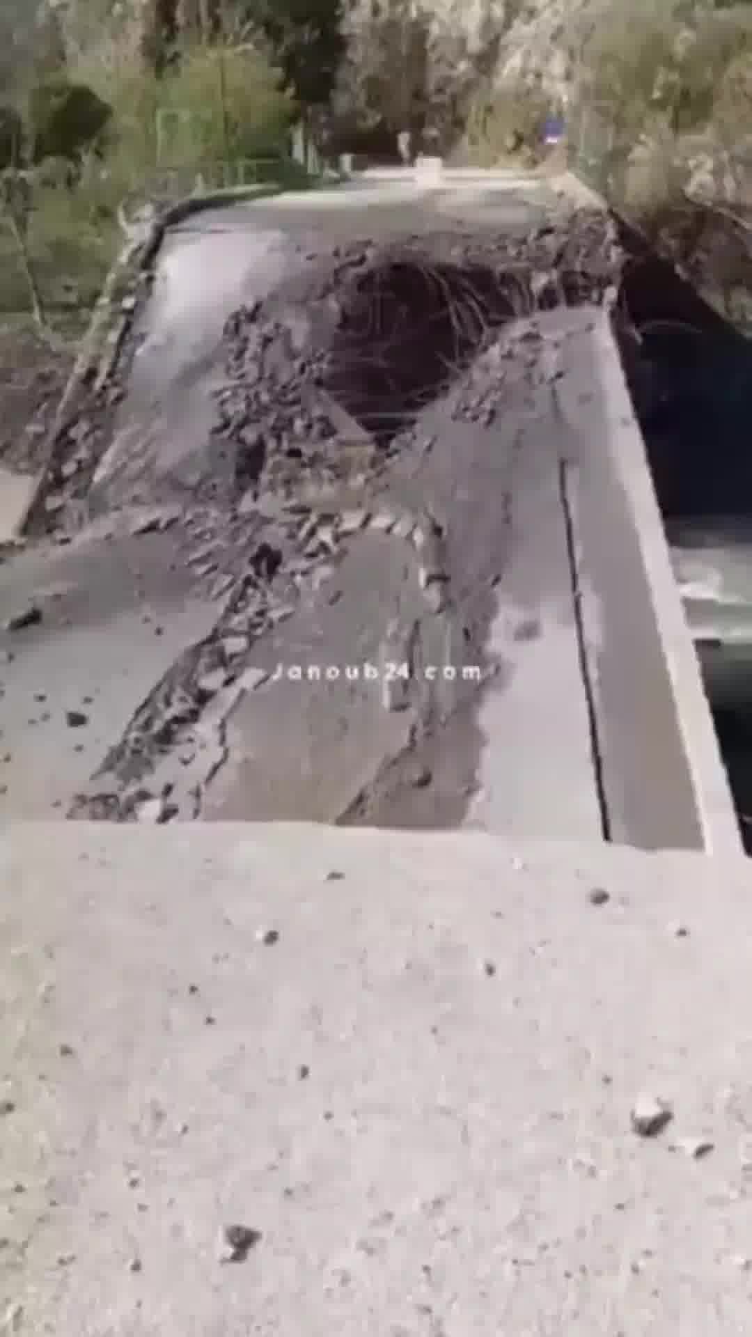 במסגרת תקיפות צה״ל הבוקר בדרום לבנון הותקף גם גשר מעל נהר הליטני