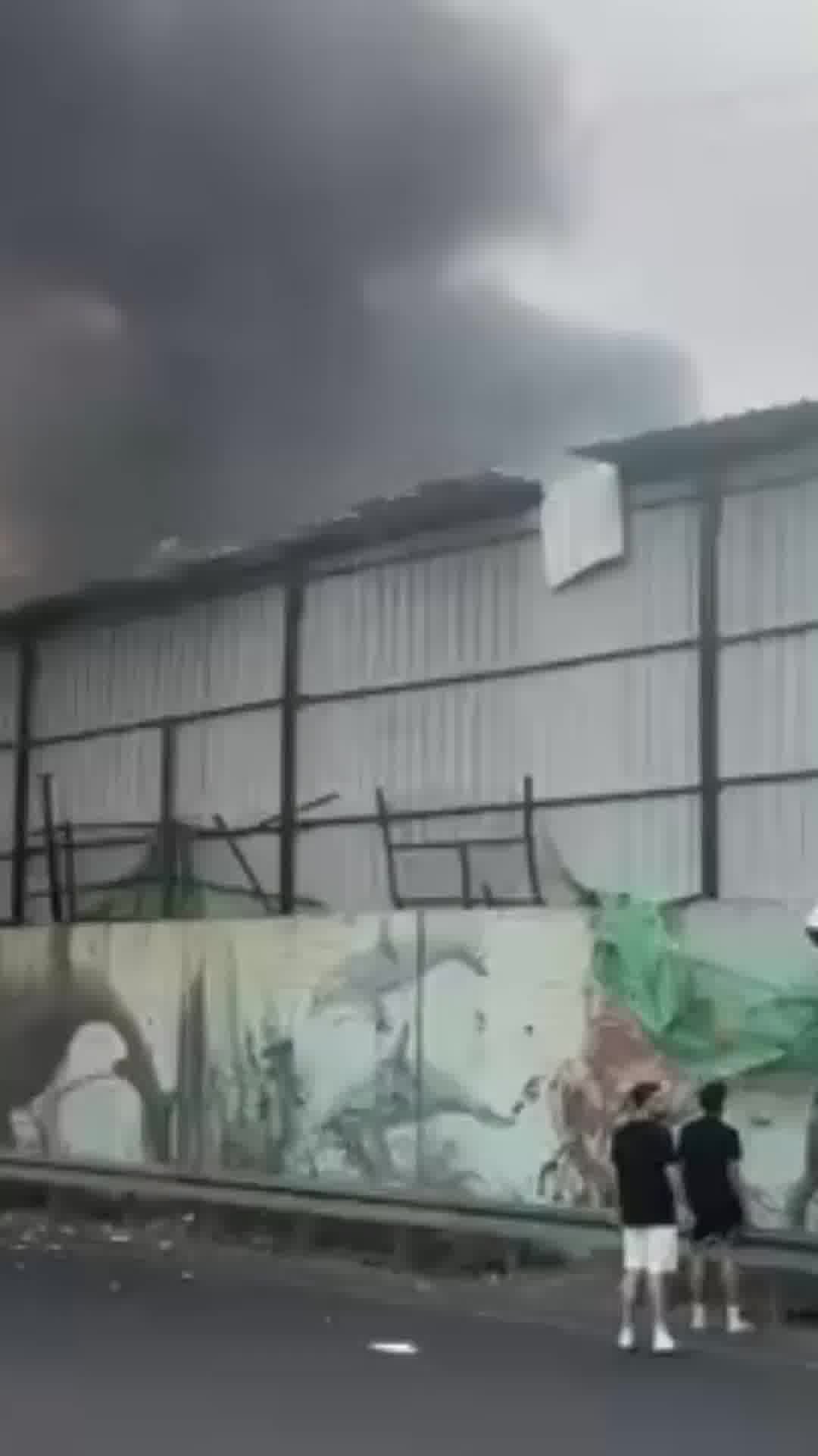 תיעוד השריפה שפרצה בחולון