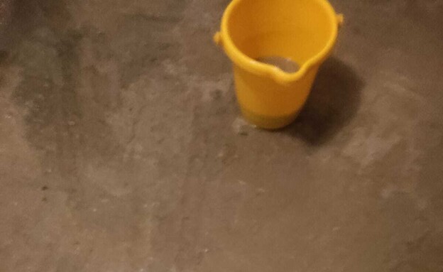 המקלט המוצף בבניין של אורנה (שם בדוי) בירושלים