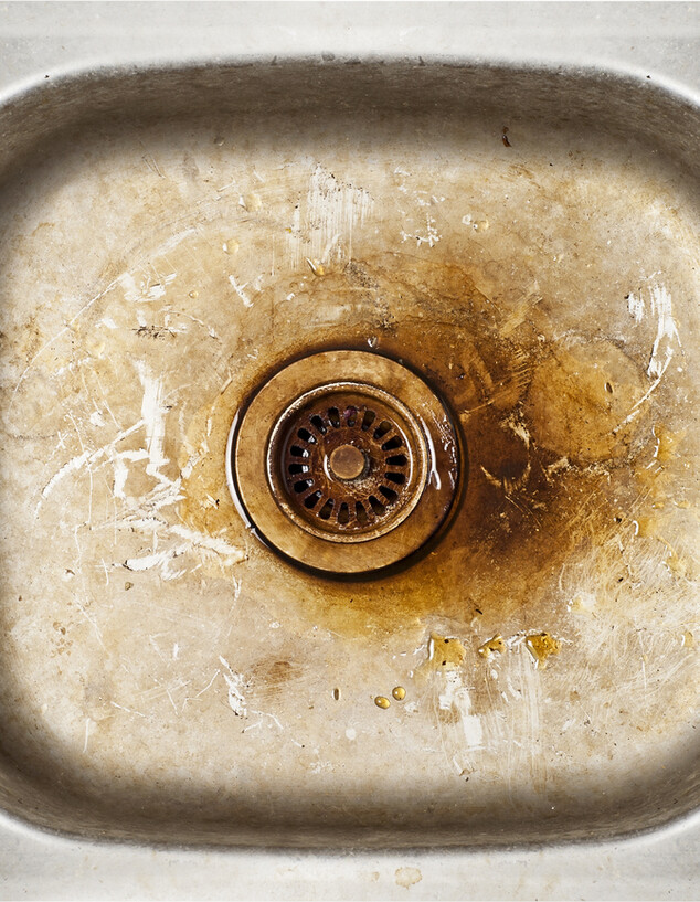 כיור מלוכלך