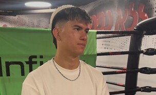 אהבת השם גורדון בצילומי קמפיין (צילום: באדיבות Infinix)