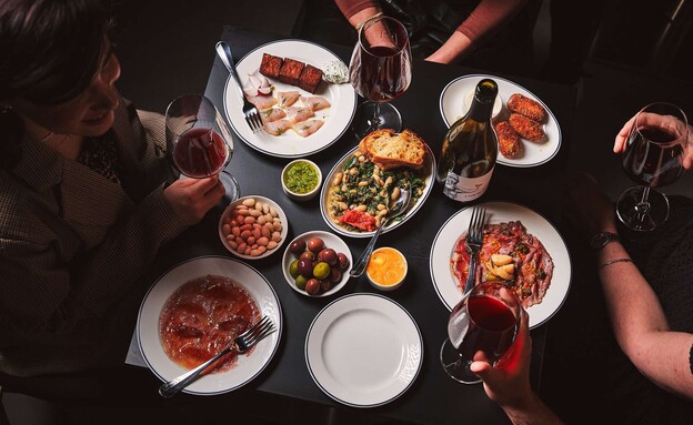 בר יין חדש של בקעת אונו. סיידוויז