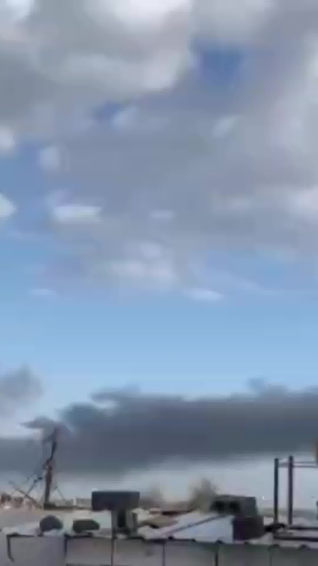 עשן באזור מוסול שבעיראק לאחר תקיפה באזור