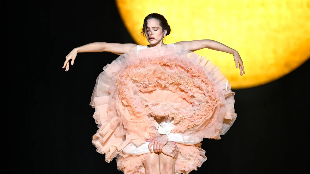 רוסליה במופע הפתיחה של LUX tour