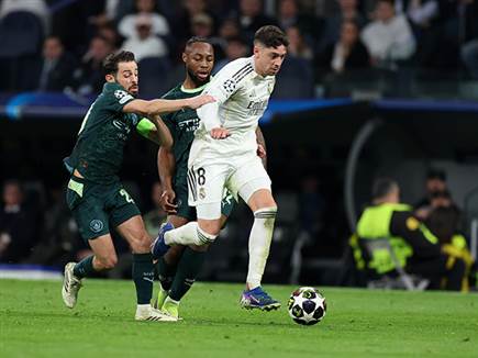 ואלוורדה וסילבה. לא מוערכים מספיק? (lorencia Tan Jun/Getty Images) (צילום: ספורט 5)