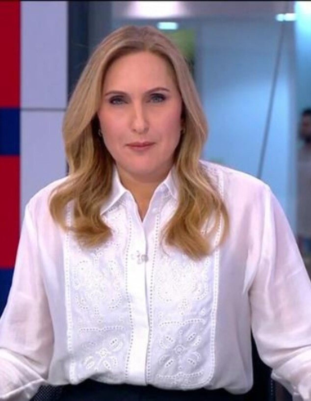 קרן מרציאנו חולצה