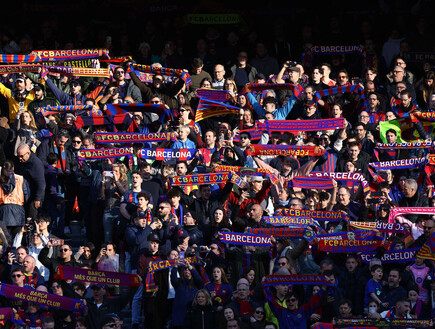 אוהדי ברצלונה (צילום: רויטרס)