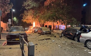 הנזקים בעקבות הירי מאיראן לעבר אזור השפלה (צילום: תיעוד מבצעי מד"א)