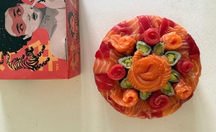 עוגת סושי כשרה של ניני האצ'י (צילום: לין לוי, mako אוכל)