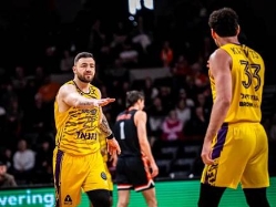 (FIBA) (צילום: ספורט 5)