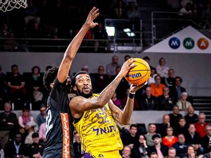 (FIBA) (צילום: ספורט 5)