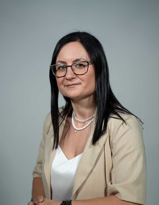 עו"ד לואיזה עזייב