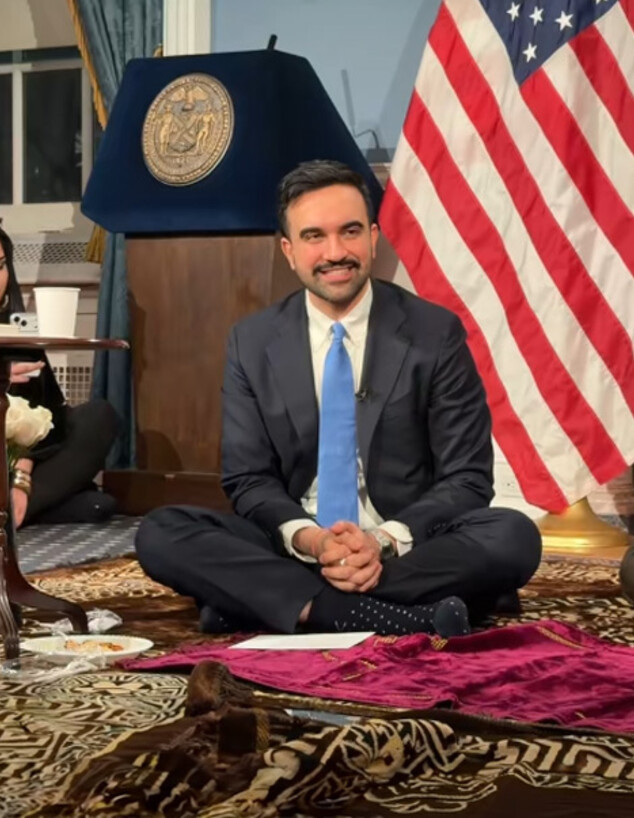 ממדאני מארח את סעודת שבירת צום הרמדאן בבניין 