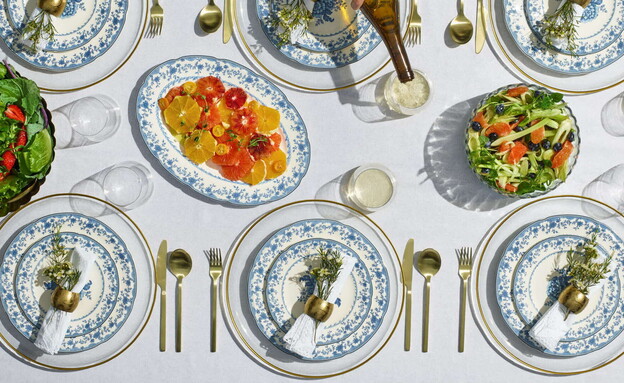 צרכנות, מרץ 26 קסטרו הום