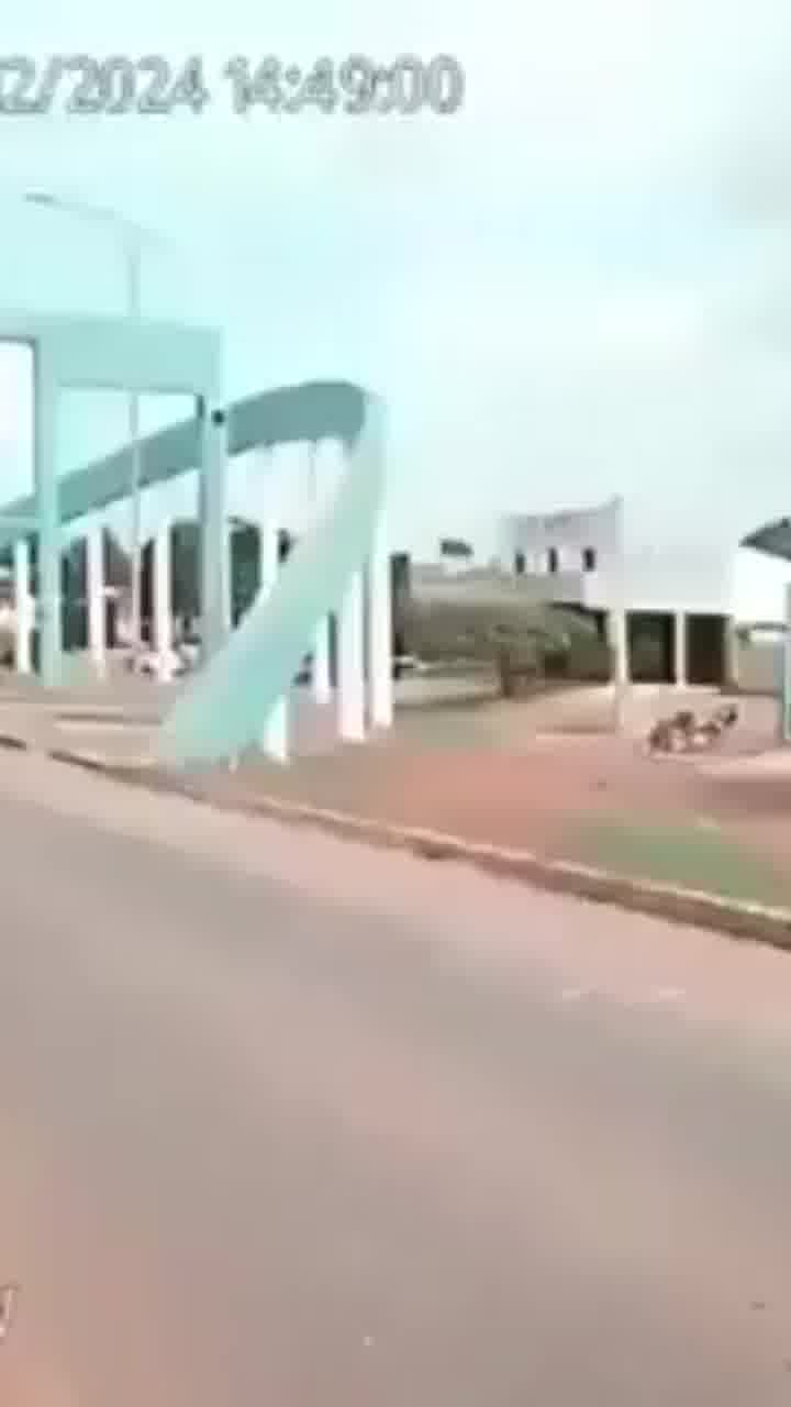 ברזיל: מצלמת המשאית תיעדה את התמוטטות הגשר - ואתם חייבים לראות את הסוף