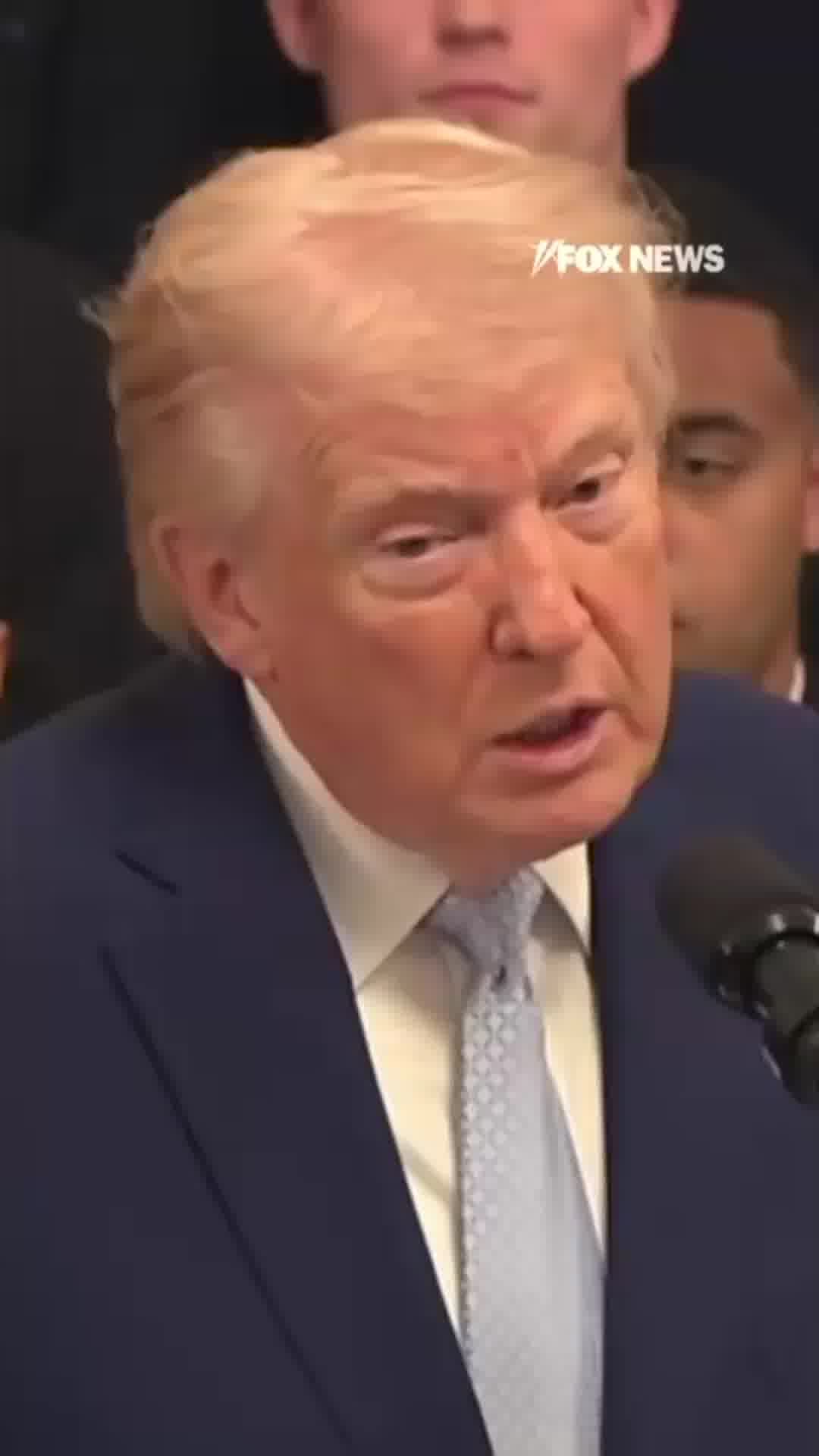 טראמפ: ״המנהיגים של איראן חוסלו, המחליפים שלהם חוסלו וגם המחליפים של המחליפים חוסלו. אין עם מי לדבר 