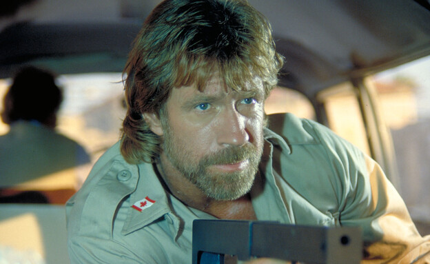 מחץ הדלתא, צ'אק נוריס