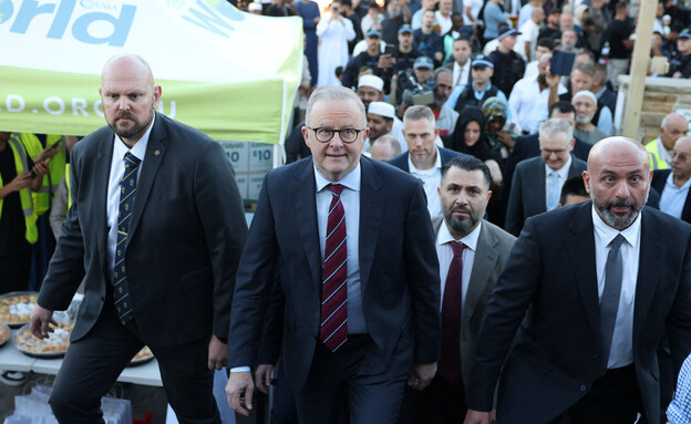 ראש ממשלת אוסטרליה, אנתוני אלבניזי, מבקר במסגד לייקמבה בסידני