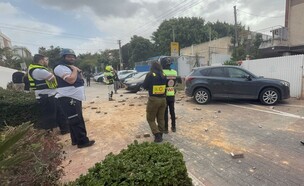 זירת נפילה בראשון לציון (צילום: דוברות מד"א)