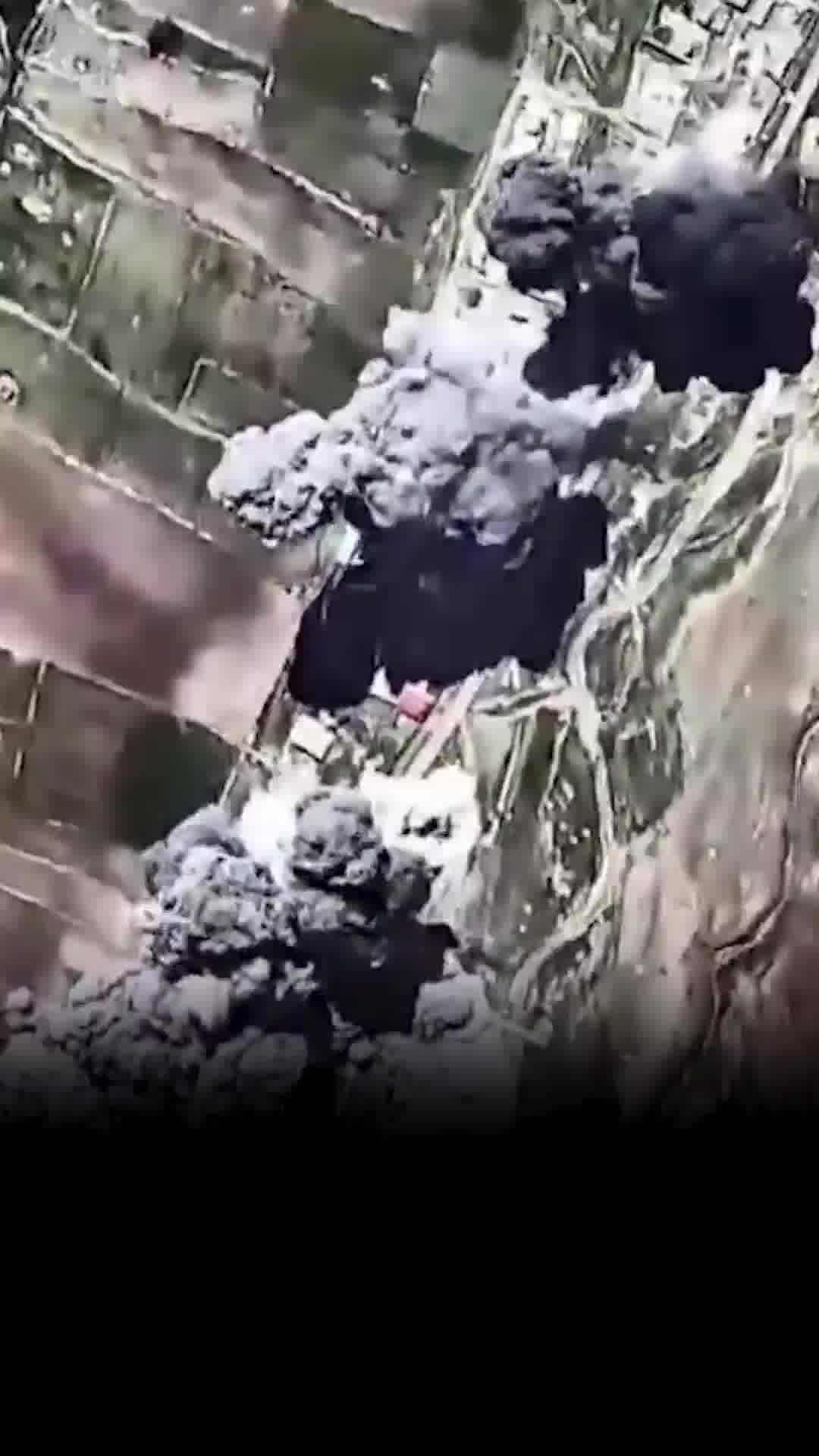 חמש תקיפות להשמדת אתר אחסון טילים: תיעוד תקיפות חיל האוויר בשמי איראן 