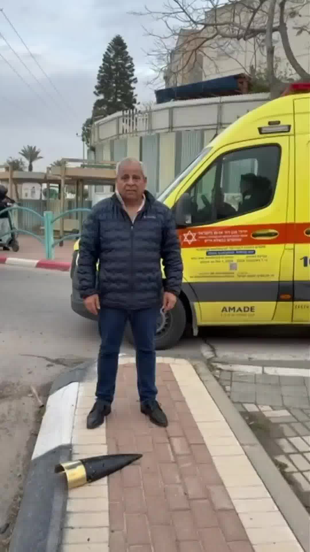 ראש העיר דימונה ליד שבר טיל ענק: "הלימודים לא יפתחו בשבוע הבא"