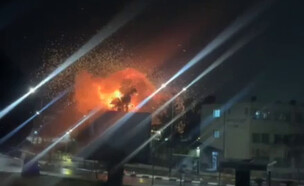 תיעוד רגע הפגיעה בדימונה (צילום: שימוש לפי סעיף 27א' לחוק זכויות יוצרים)