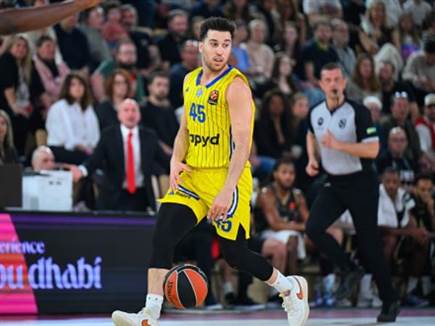 בלאט העלה הילוך בערב אדיר (Photo by Marie Bassery/Euroleague Baske (צילום: ספורט 5)