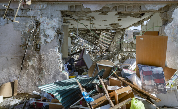 זירת ההרס בעקבות הפגיעה בדימונה